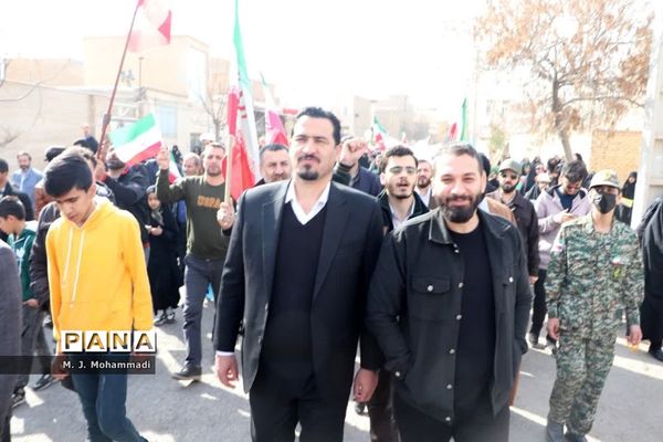 راهپیمایی 22 بهمن در شهر قنوات قم