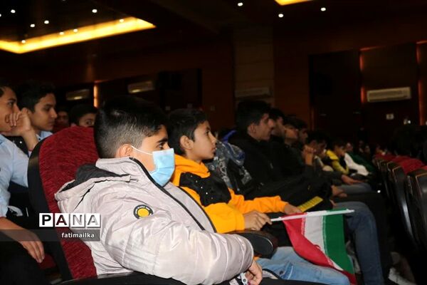 برگزاری همایش رأی اولی‌ها در شهرستان فیروزکوه