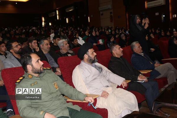برگزاری همایش رأی اولی‌ها در شهرستان فیروزکوه
