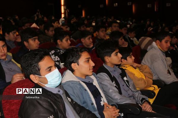 برگزاری همایش رأی اولی‌ها در شهرستان فیروزکوه