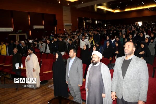 برگزاری همایش رأی اولی‌ها در شهرستان فیروزکوه