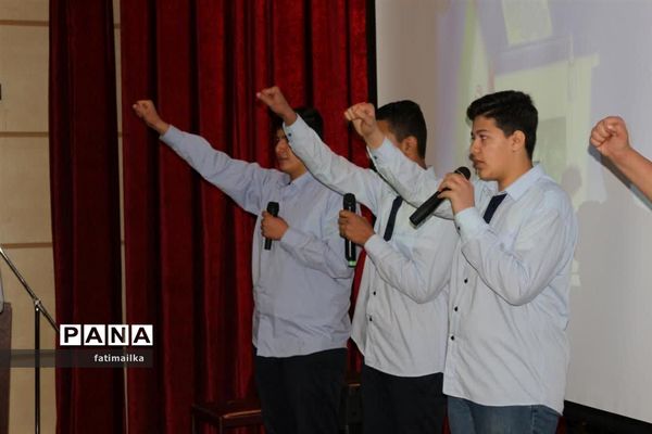 برگزاری همایش رأی اولی‌ها در شهرستان فیروزکوه