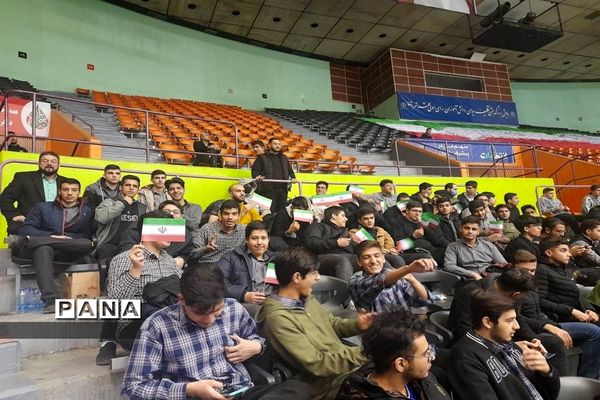 جشن بزرگ اولین تجربه سیاسی دانش‌آموزان