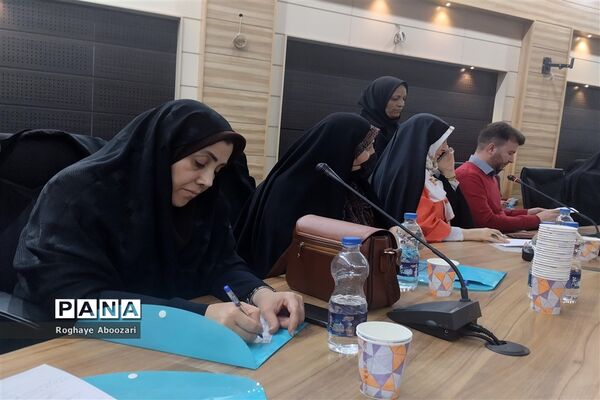 همایش دبیران فیزیک شهرستان‌های استان تهران در فرهنگسرای بعثت