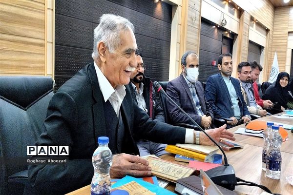 همایش دبیران فیزیک شهرستان‌های استان تهران در فرهنگسرای بعثت