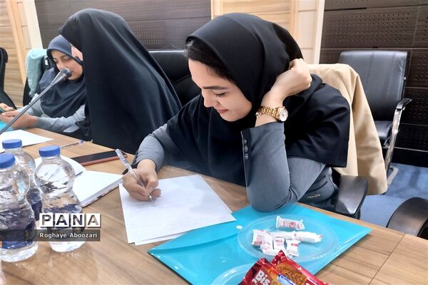 همایش دبیران فیزیک شهرستان‌های استان تهران در فرهنگسرای بعثت