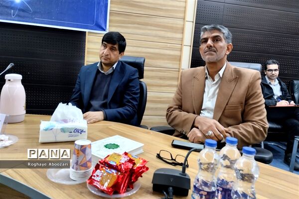 همایش دبیران فیزیک شهرستان‌های استان تهران در فرهنگسرای بعثت