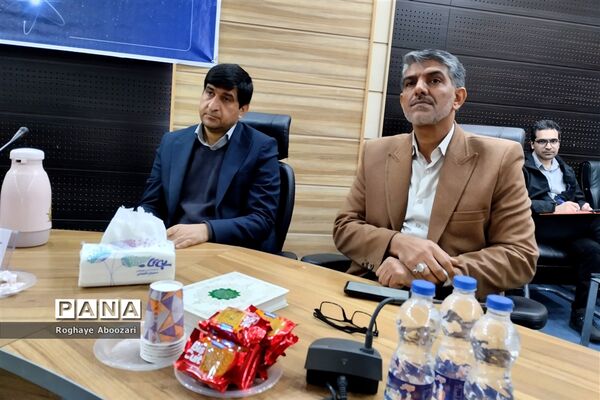 همایش دبیران فیزیک شهرستان‌های استان تهران در فرهنگسرای بعثت