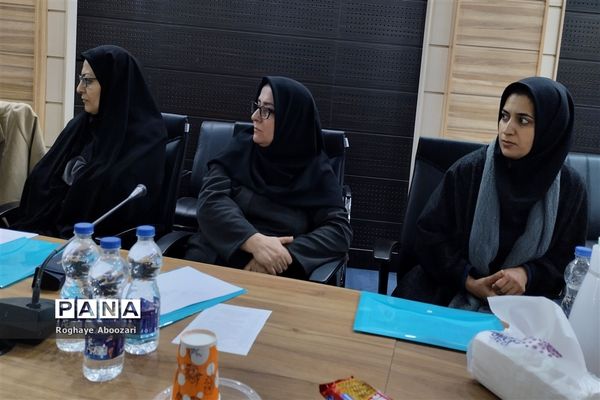 همایش دبیران فیزیک شهرستان‌های استان تهران در فرهنگسرای بعثت