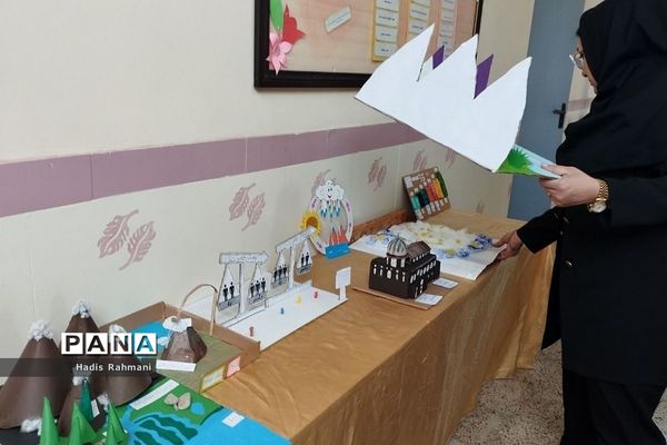 برگزاری نمایشگاه دست‌سازه دروس توسط دانش‌آموزان خلاق دبیرستان نور هدایت شهریار