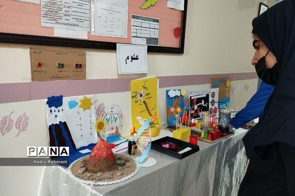 برگزاری نمایشگاه دست‌سازه دروس توسط دانش‌آموزان خلاق دبیرستان نور هدایت شهریار