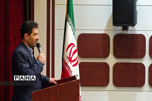 جلسه توجیهی مدیران و همیار معلمان مدارس شعب اخذ رأی