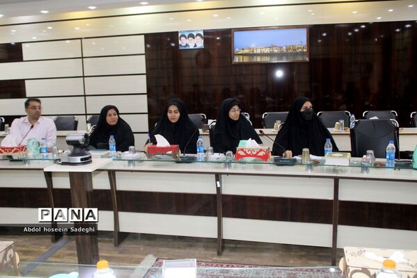 جلسه ستاد بزرگداشت هفته تربیت آموزش و پرورش استان بوشهر