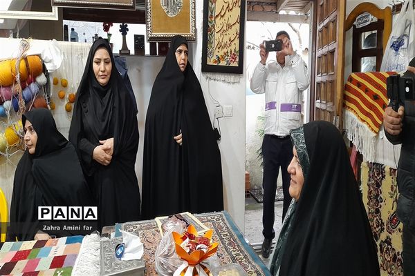 ما پشتیبان مشاغل بانوان شهرستان نور هستیم