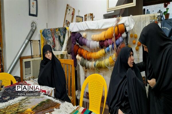 ما پشتیبان مشاغل بانوان شهرستان نور هستیم