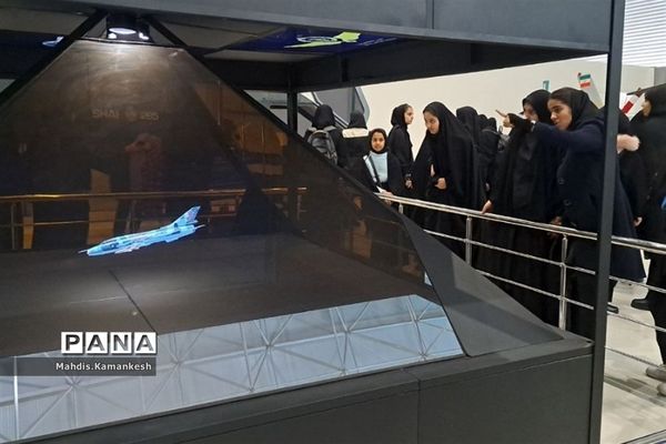 بازدید دانش‌آموزان پاکدشتی از پارک ملی هوافضا