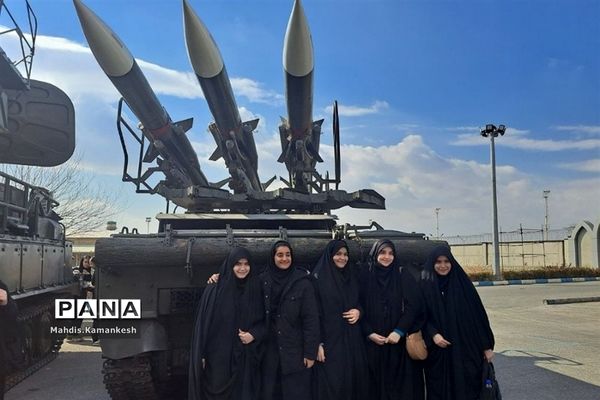 بازدید دانش‌آموزان پاکدشتی از پارک ملی هوافضا