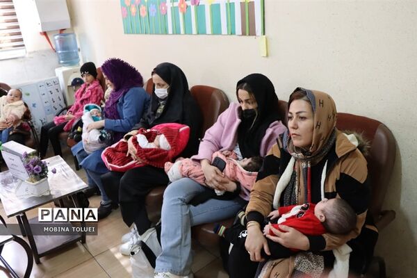 آیین تجلیل از نو مادران در آموزشگاه 12 فروردین ناحیه یک بهارستان