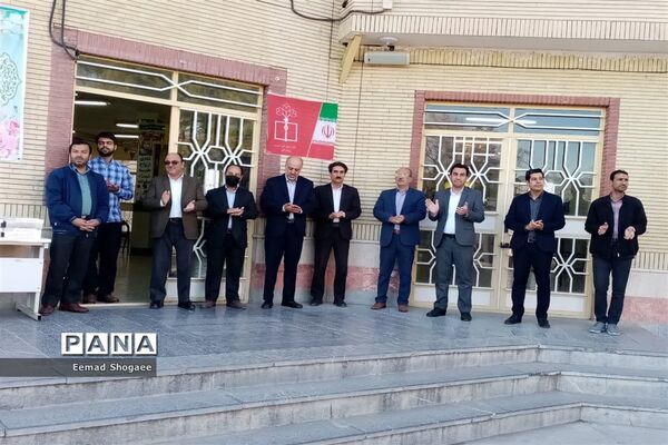 جشن اعیاد شعبانیه در دبیرستان نمونه آیت الله خامنه‌ای کاشمر