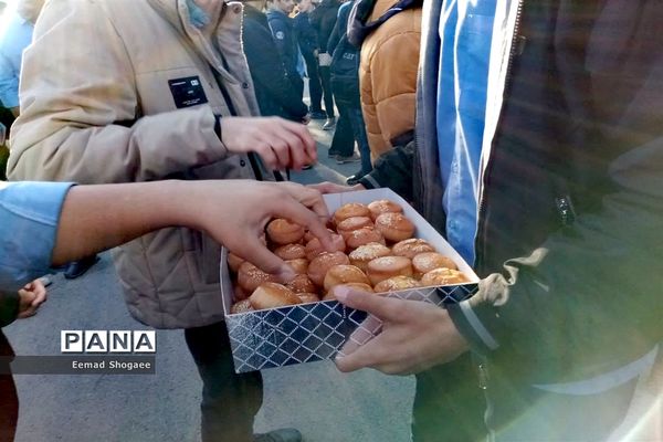 جشن اعیاد شعبانیه در دبیرستان نمونه آیت الله خامنه‌ای کاشمر