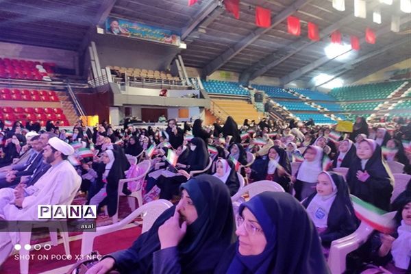 همایش تجلیل از نوگولان سرآمد استان اصفهان