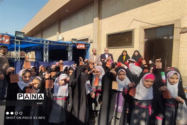 همایش تجلیل از نوگولان سرآمد استان اصفهان