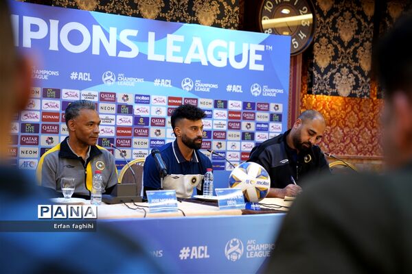 کنفرانس خبری پیش از بازی سپاهان و الهلال