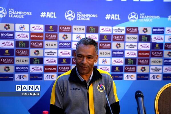 کنفرانس خبری پیش از بازی سپاهان و الهلال