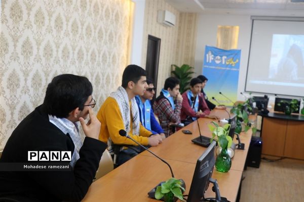 نشست صمیمی اعضای قرارگاه میدان ۱۴ صفر ۲ ناحیه ۶ مشهد با رئیس سازمان دانش آموزی استان