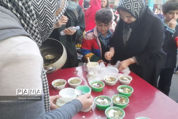 جشن اعیاد شعبانیه در دبستان احمدمعینی منطقه ۱۳