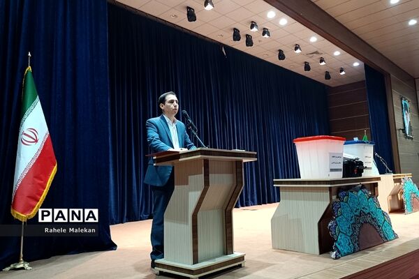 همایش جهاد تبیین مدیران و موسسات مراکز آموزشی شهریار