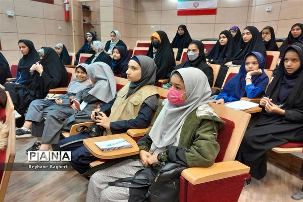 جلسه آموزش مقدماتی خبرنگاری ناحیه 2