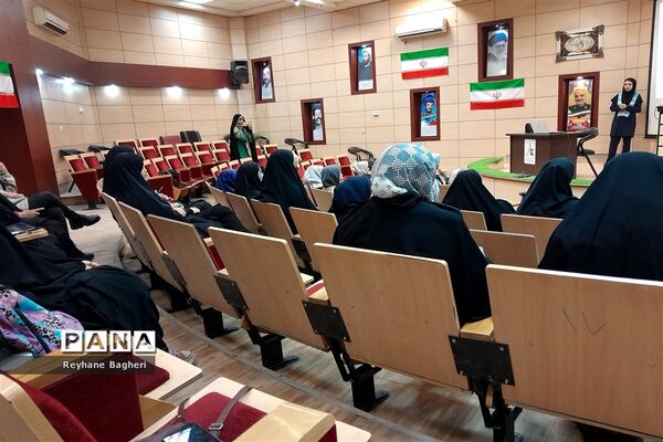 جلسه آموزش مقدماتی خبرنگاری ناحیه 2