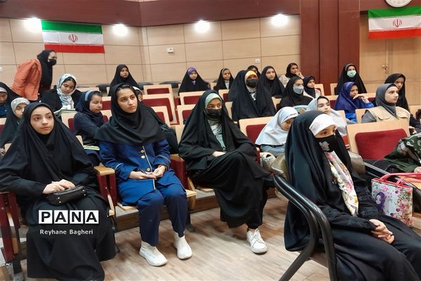 جلسه آموزش مقدماتی خبرنگاری ناحیه 2