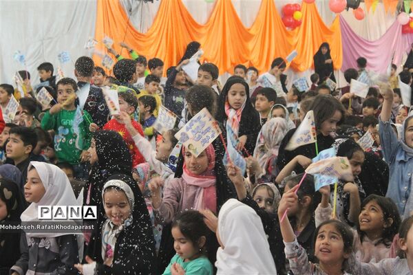 برگزاری جشن کودک و انتظار در مجتمع مهدیه مهرآباد مشهد