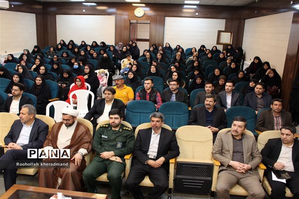 نشست بصیرتی فرهنگیان و نمایندگان انجمن اولیاءو مربیان مدارس شهرستان چناران