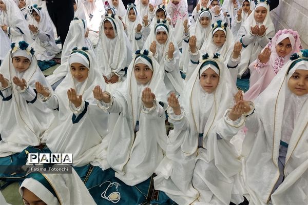 جشن تکلیف فرشتگان دبستان بعثت ناحیه ۳