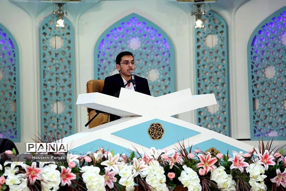 دانش‌آموزان با تلاش، همت و پشتکار می‌توانند حافظ قرآن شوند