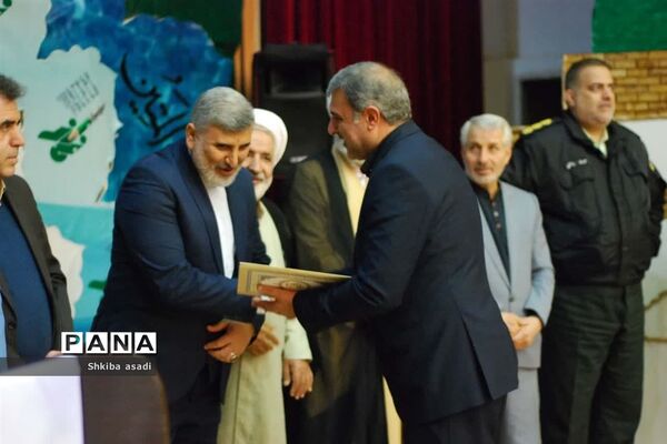 پنجمین اجلاس سراسری نماز دانش‌آموزان در کرمانشاه