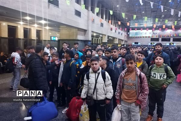 اعزام دانش‌آموزان زیارت اولی بهارستان دو به مشهد مقدس