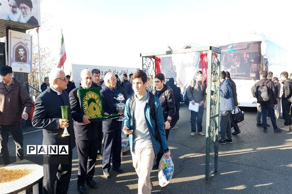 بدرقه کاروان راهیان نور از منطقه 5 تهران