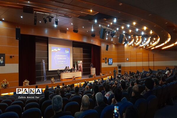 دیدار استاندار مازندران  با مردم شهرستان نور
