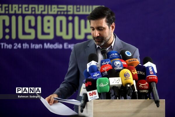 نشست خبری ‌سخنگوی شورای نگهبان در نمایشگاه مطبوعات