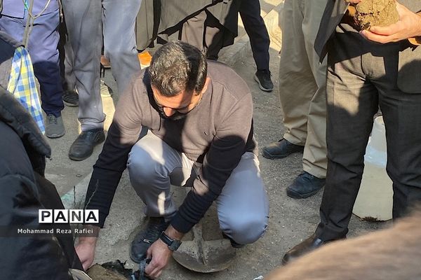 مراسم درختکاری در دبستان امام هادی(ع) ناحیه یک شهرری