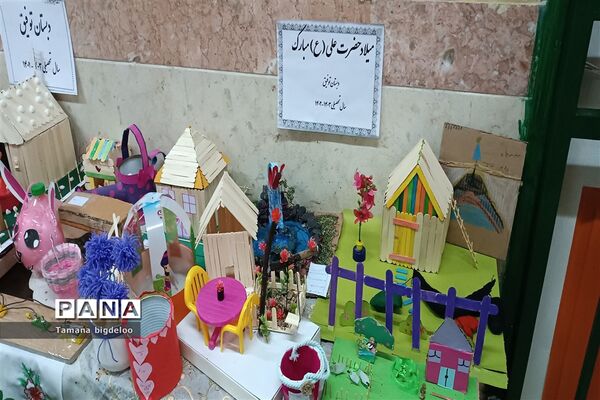 جشنواره غذاهای محلی و دست‌سازه‌های دانش‌آموزان در مدرسه توفیق شهرستان رباط کریم