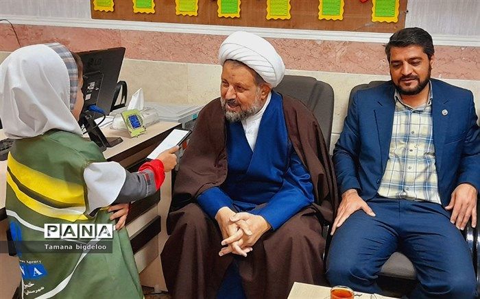 پدران باید از رفتار و کردار امام علی(ع) الگو بگیرند/فیلم