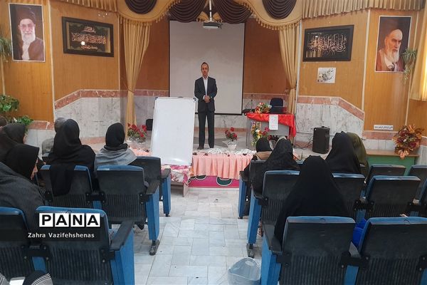 کارگاه ضمن خدمت سپهر دانش و معرفت طرح نماد، ویژه رابطان مشاوره  شهرستان شیروان