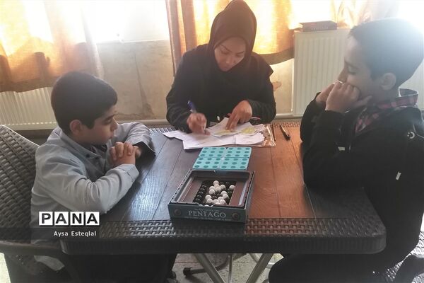 المپیاد بازی‌های فکری رویش دانش‌آموزان پسر دبستانی ناحیه 3 شیراز