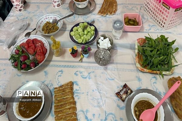 بسیج ملی تغذیه در دبستان زکیه شهرستان ملارد