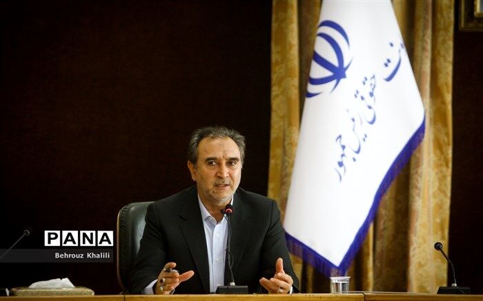 بروز بسیاری از مفاسد در کشور ناشی از عدم نظارت بر قراردادهاست